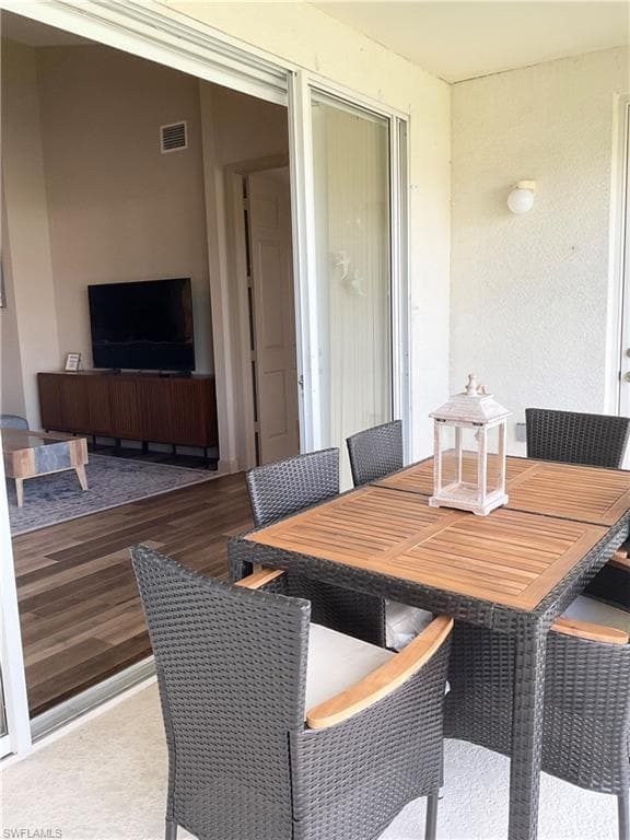 3060 Horizon Ln 1404, Naples, FL 34109-39