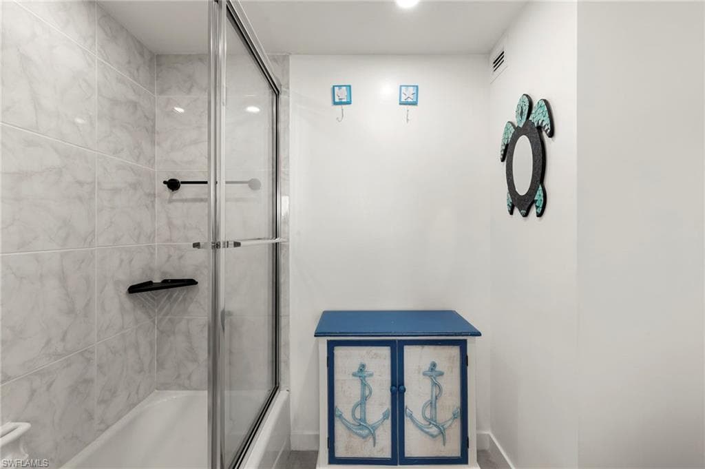 180 Seaview Ct 414, Marco Island, FL 34145-14