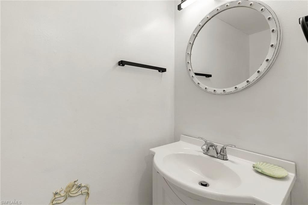 180 Seaview Ct 414, Marco Island, FL 34145-16
