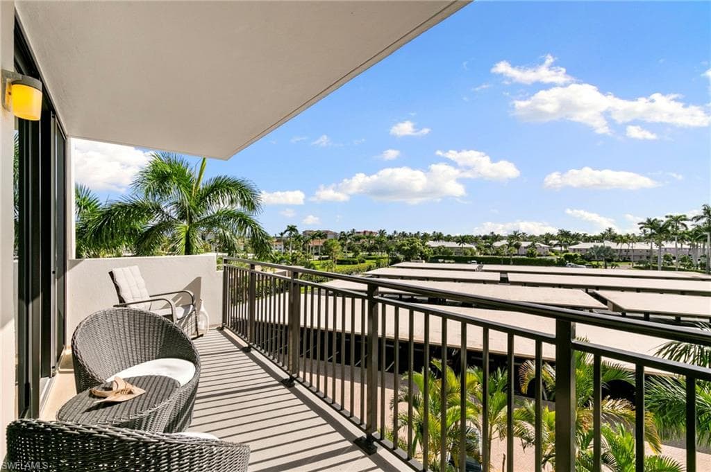 180 Seaview Ct 414, Marco Island, FL 34145-18