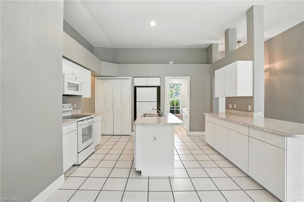 3681 Bali Ln, Estero, FL 33928-5