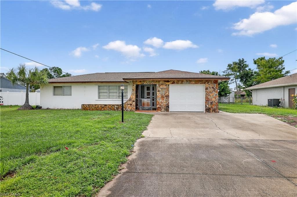 17469 Laurel Valley Rd, Fort Myers, FL 33967-2