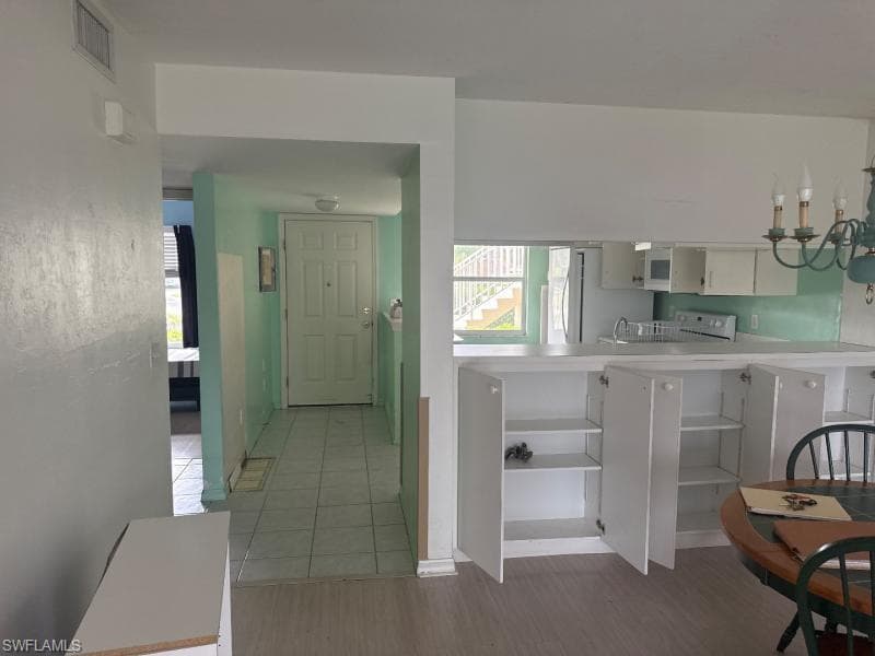 5709 Foxlake Dr 102, North Fort Myers, FL 33917-3