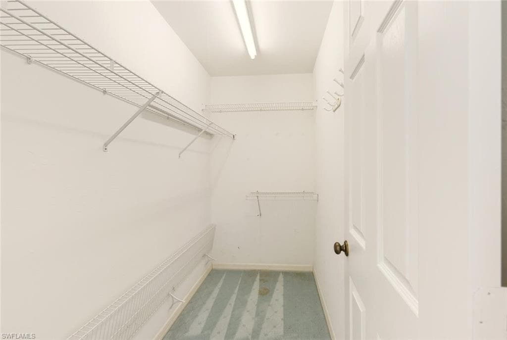 121 Estelle Dr, Naples, FL 34112-18