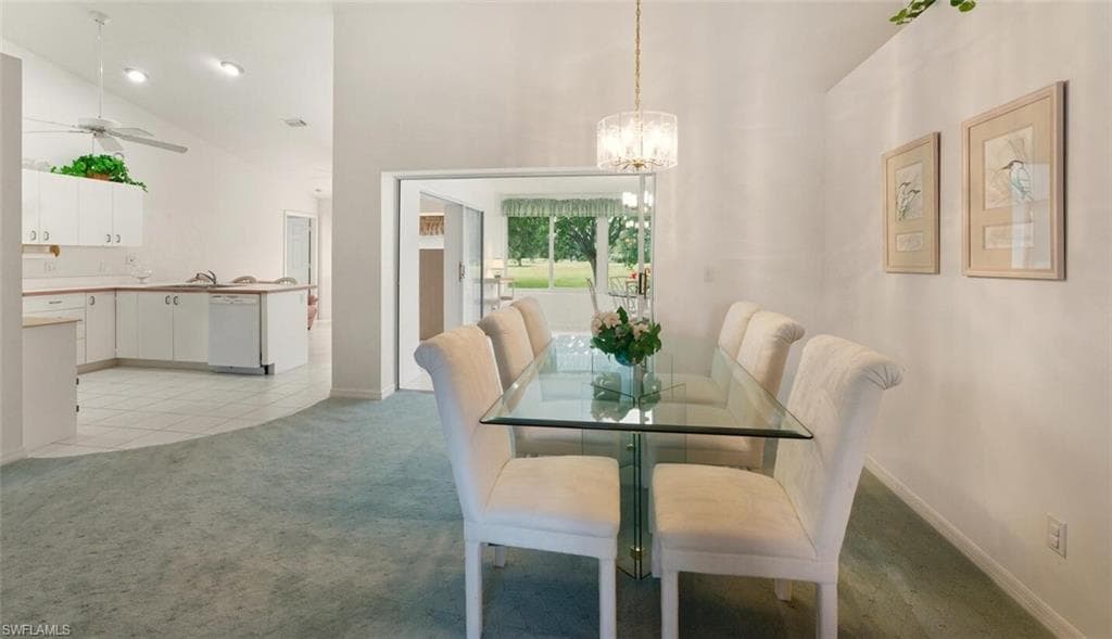 121 Estelle Dr, Naples, FL 34112-7