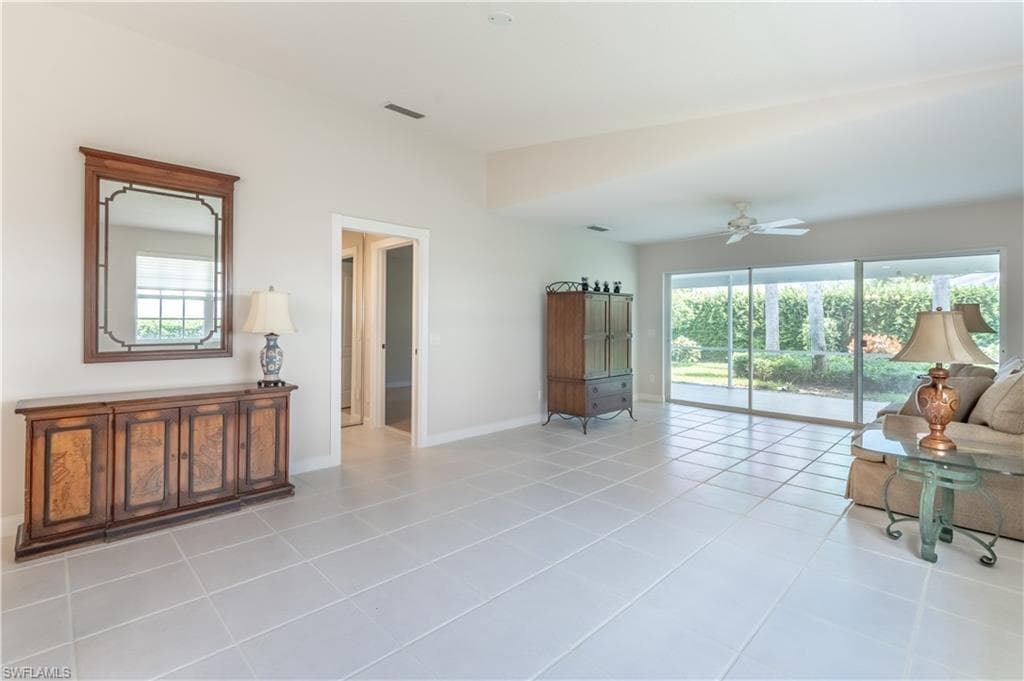 4159 Saint George Ln, Naples, FL 34119-10