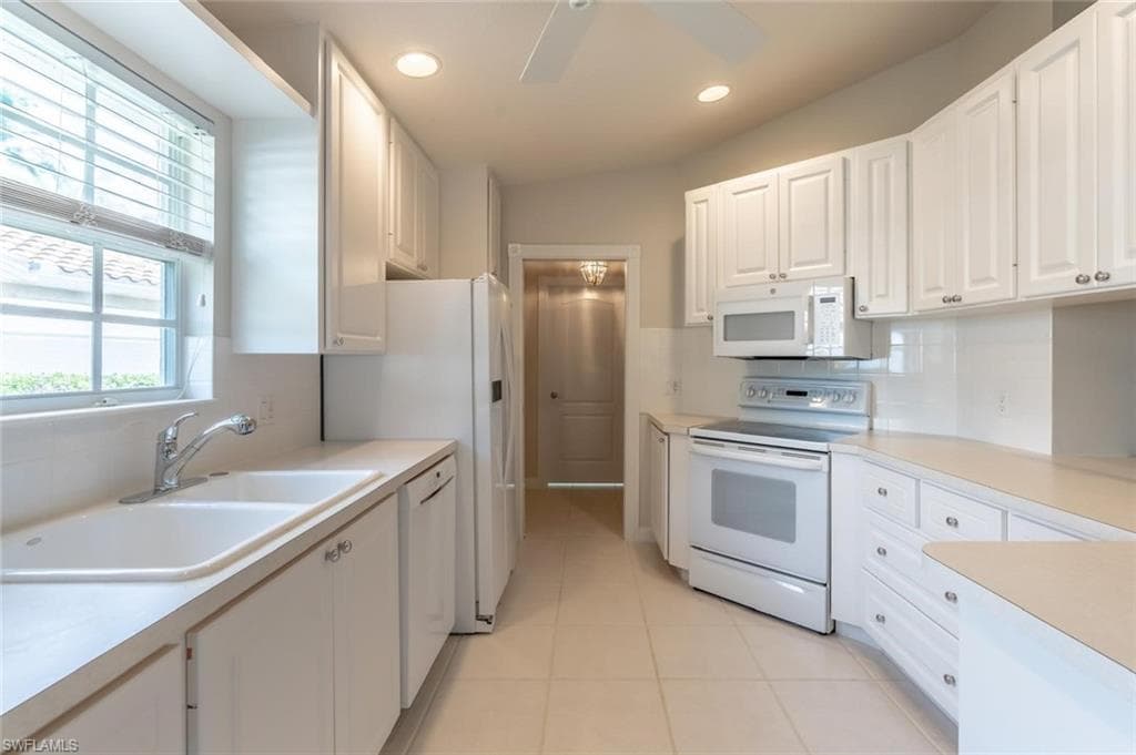 4159 Saint George Ln, Naples, FL 34119-17