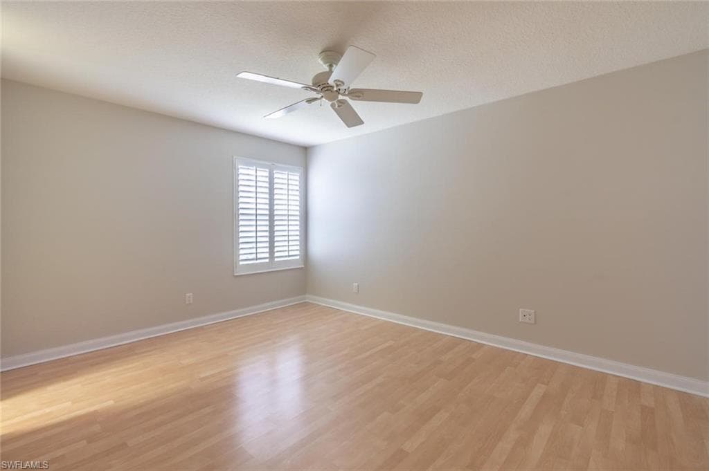 4159 Saint George Ln, Naples, FL 34119-23