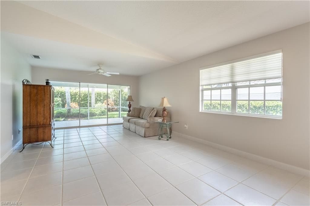 4159 Saint George Ln, Naples, FL 34119-8