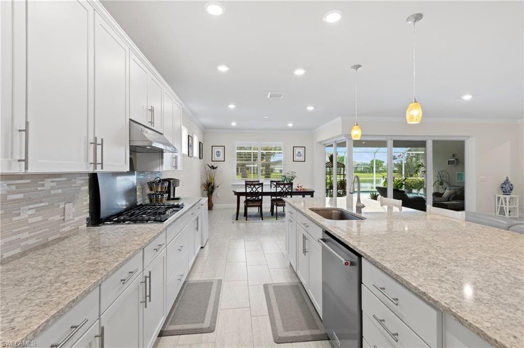10530 Jackson Square Dr, Estero, FL 33928-15