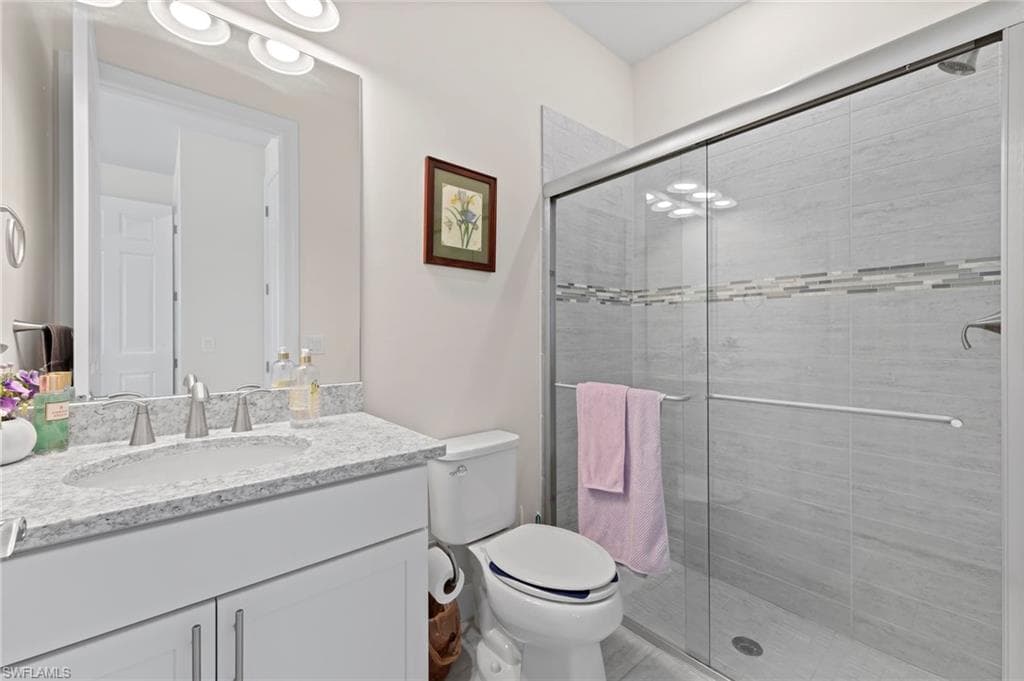 10530 Jackson Square Dr, Estero, FL 33928-28