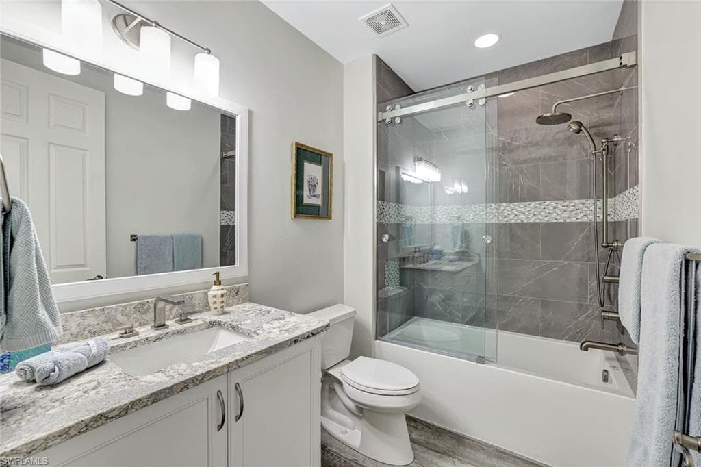 770 Bentwater Cir 103, Naples, FL 34108-14