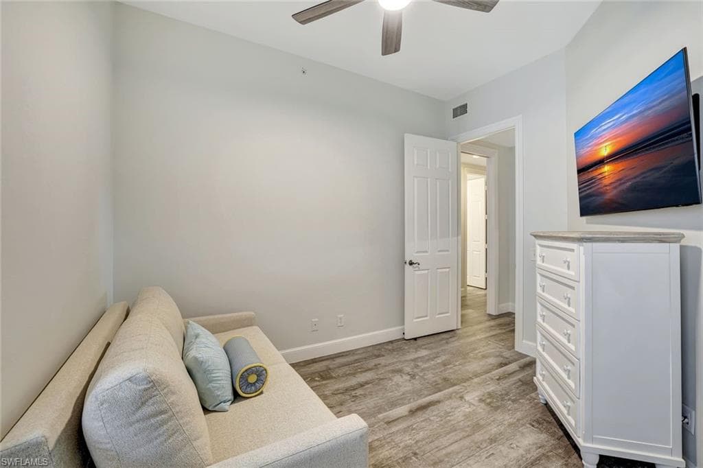 770 Bentwater Cir 103, Naples, FL 34108-16