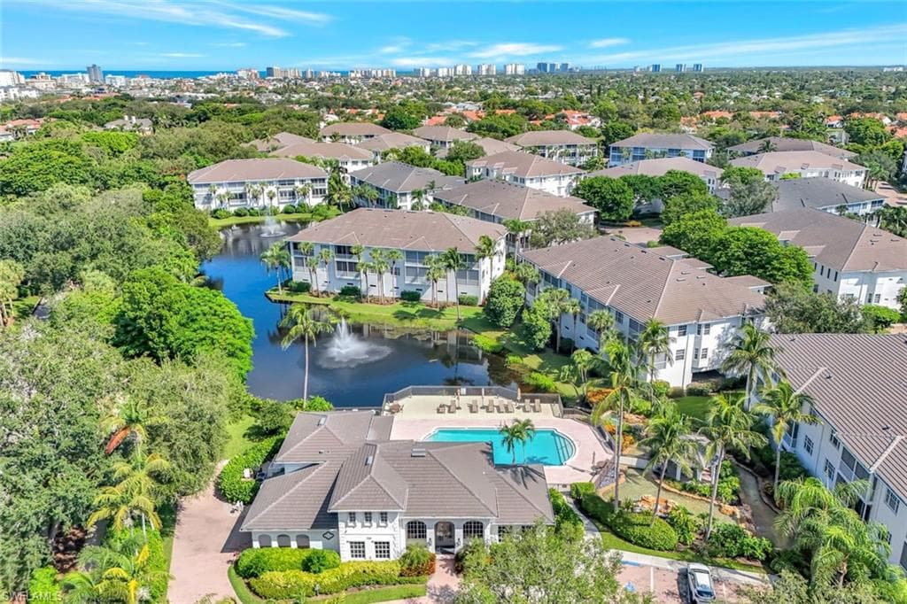 770 Bentwater Cir 103, Naples, FL 34108-28