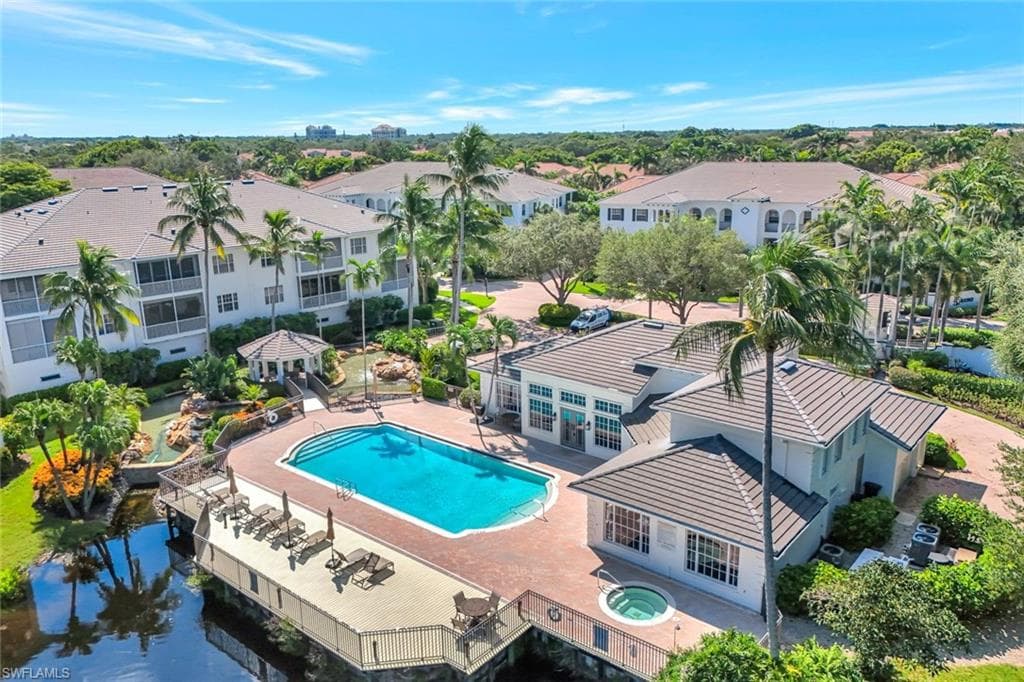 770 Bentwater Cir 103, Naples, FL 34108-29