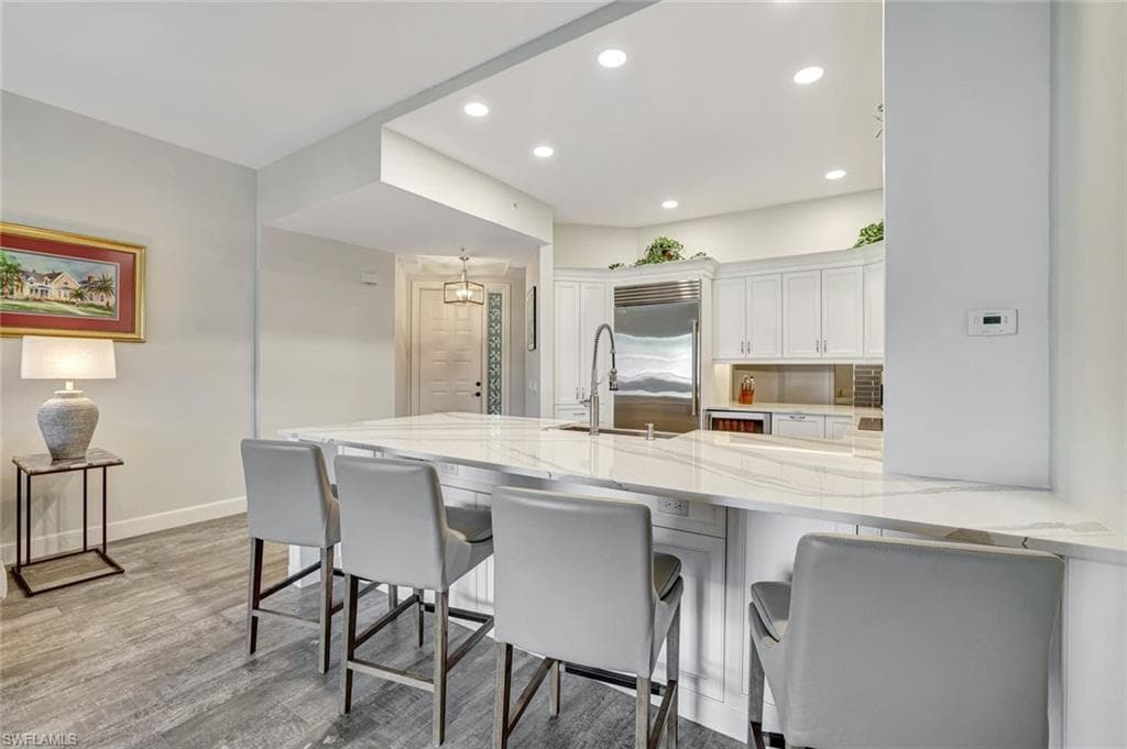 770 Bentwater Cir 103, Naples, FL 34108-7