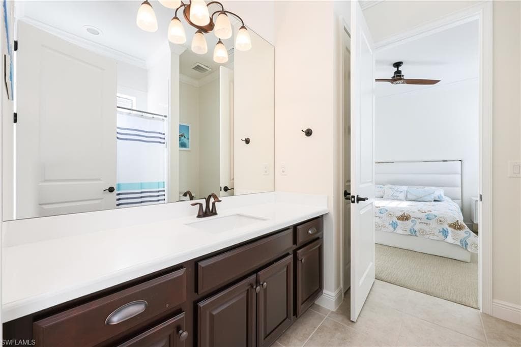 3275 Pilot Cir, Naples, FL 34120-27