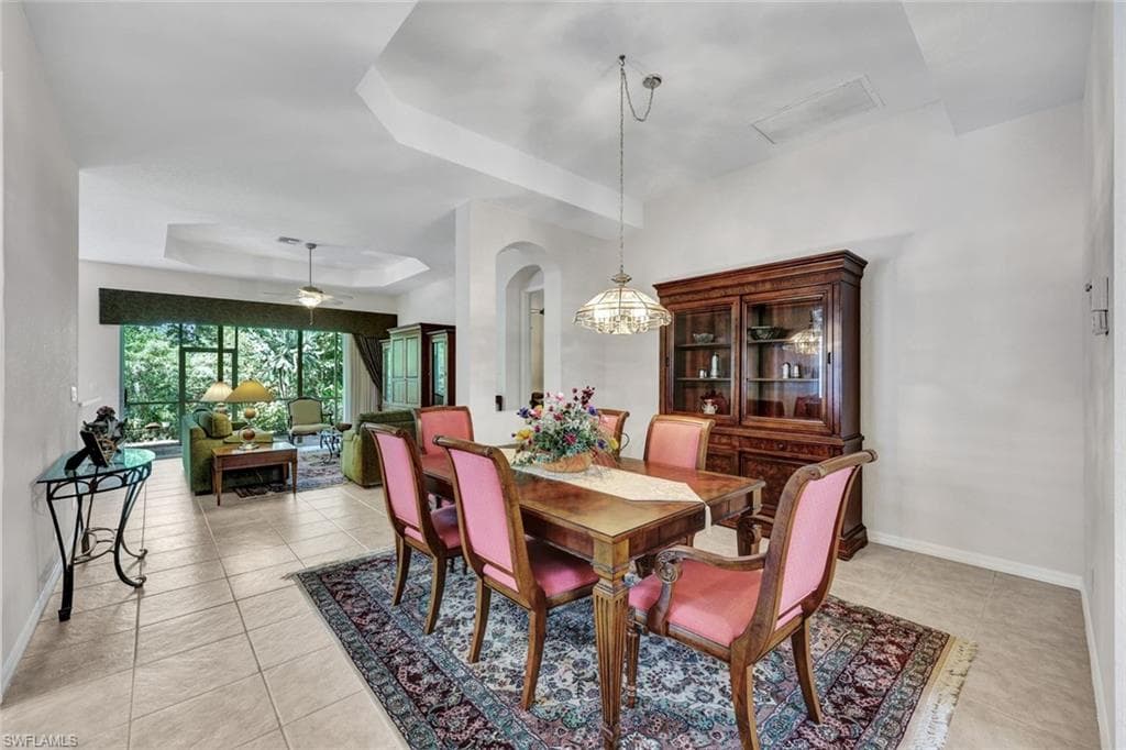 818 Grafton Ct 5, Naples, FL 34104-5