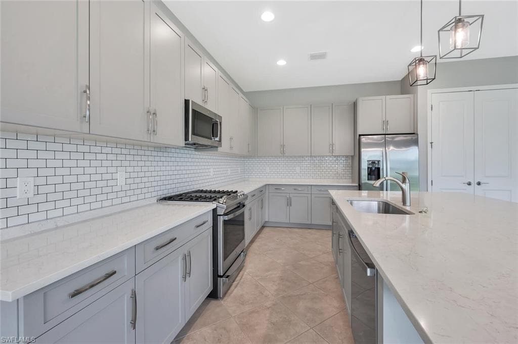 12260 Red Pine Pl, Estero, FL 33928-13