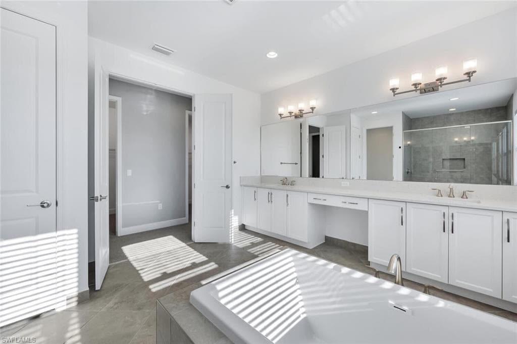 12260 Red Pine Pl, Estero, FL 33928-26