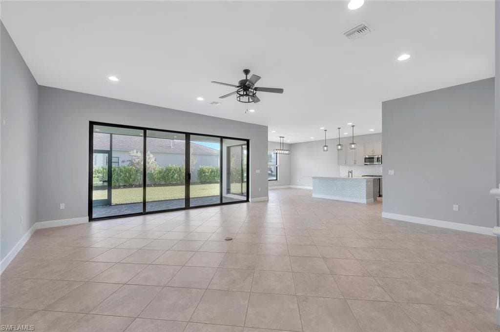 12260 Red Pine Pl, Estero, FL 33928-3
