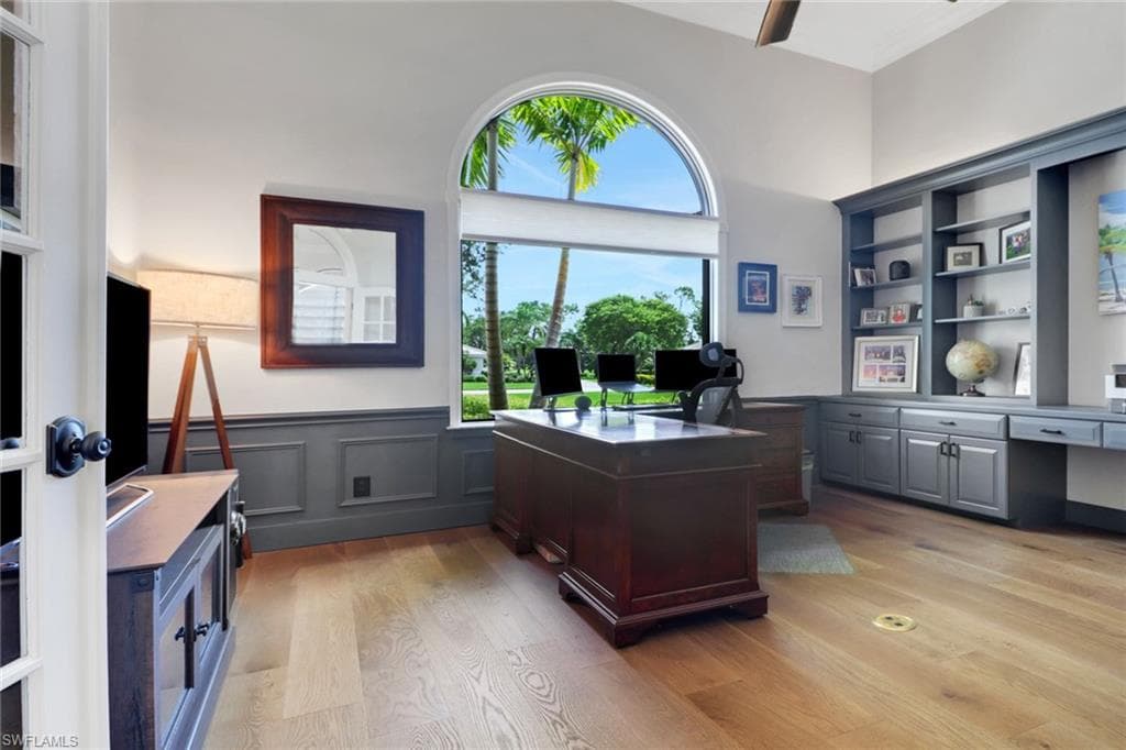 12901 Valewood Dr, Naples, FL 34119-18