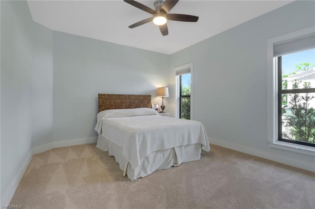 12901 Valewood Dr, Naples, FL 34119-26