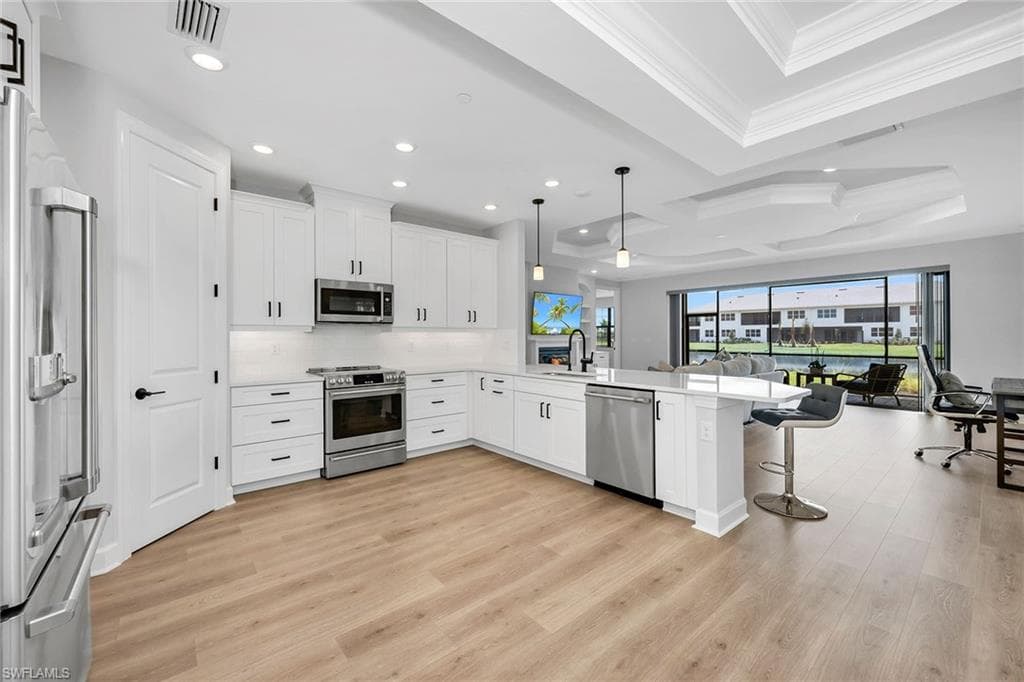 15328 Lucerna St, Naples, FL 34114-11