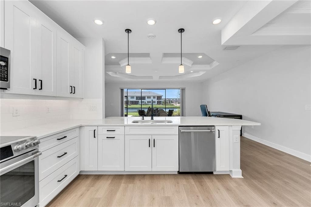 15328 Lucerna St, Naples, FL 34114-12