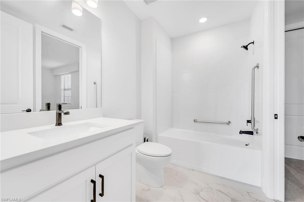 15328 Lucerna St, Naples, FL 34114-21