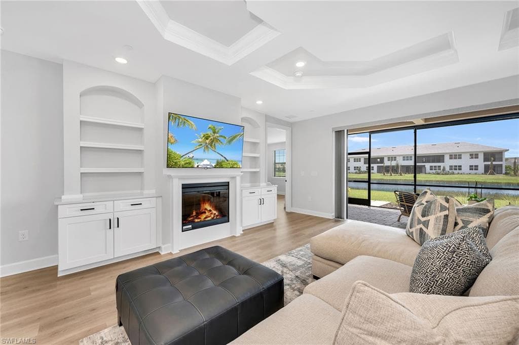 15328 Lucerna St, Naples, FL 34114-5