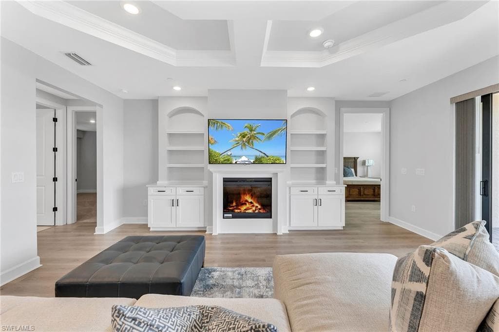 15328 Lucerna St, Naples, FL 34114-7