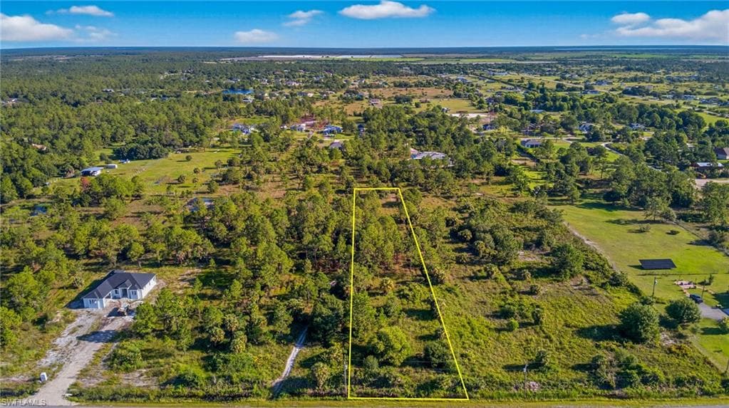 3765 62nd Ave NE, Naples, FL 34120-2