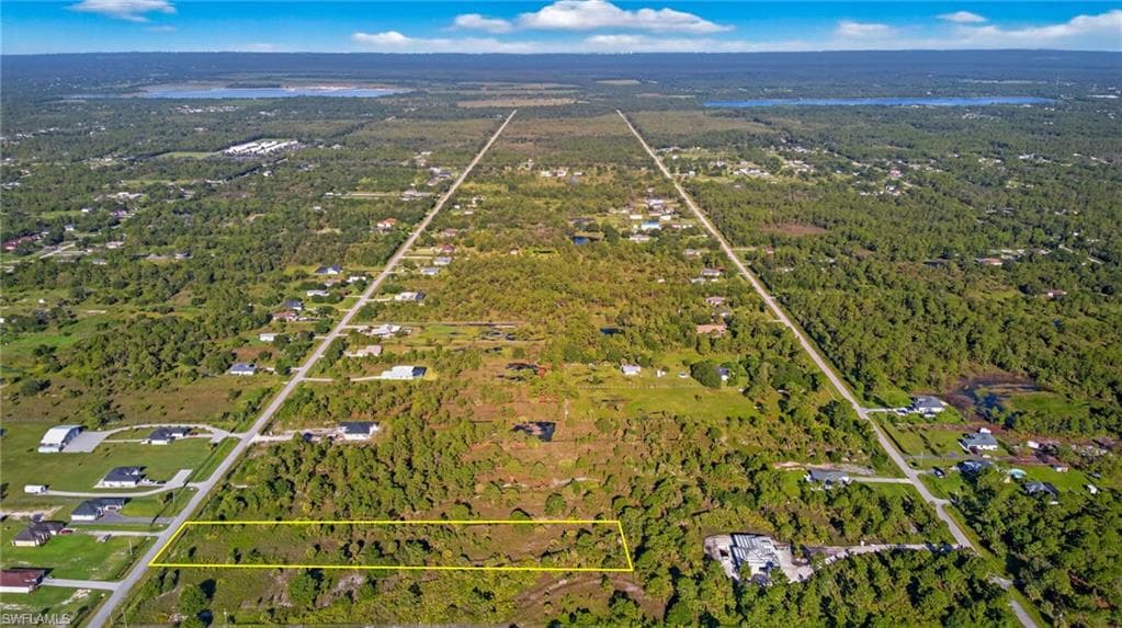 3765 62nd Ave NE, Naples, FL 34120-8