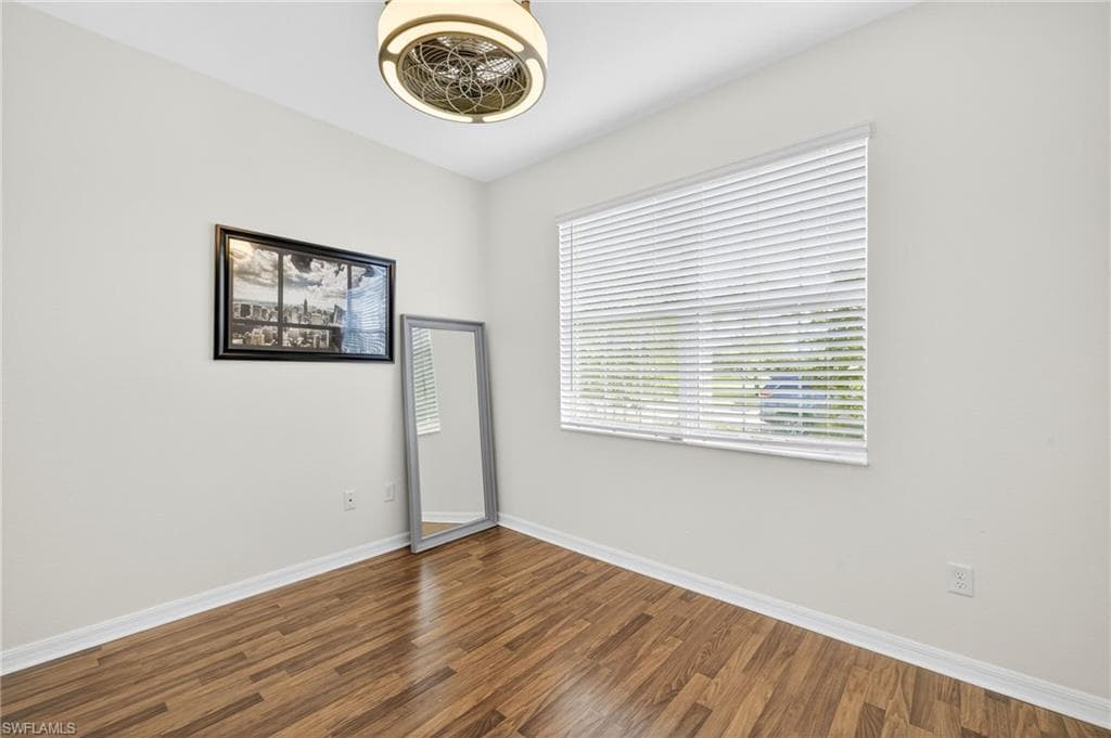 2131 Vermont Ln, Naples, FL 34120-19