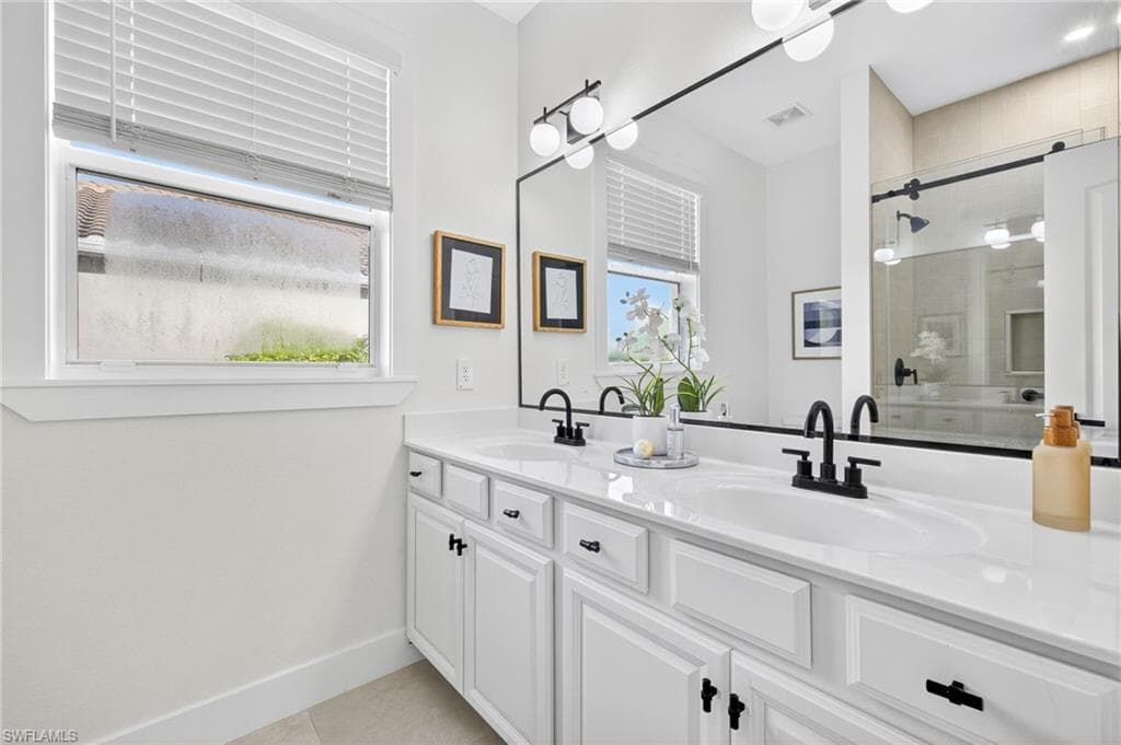 2131 Vermont Ln, Naples, FL 34120-20