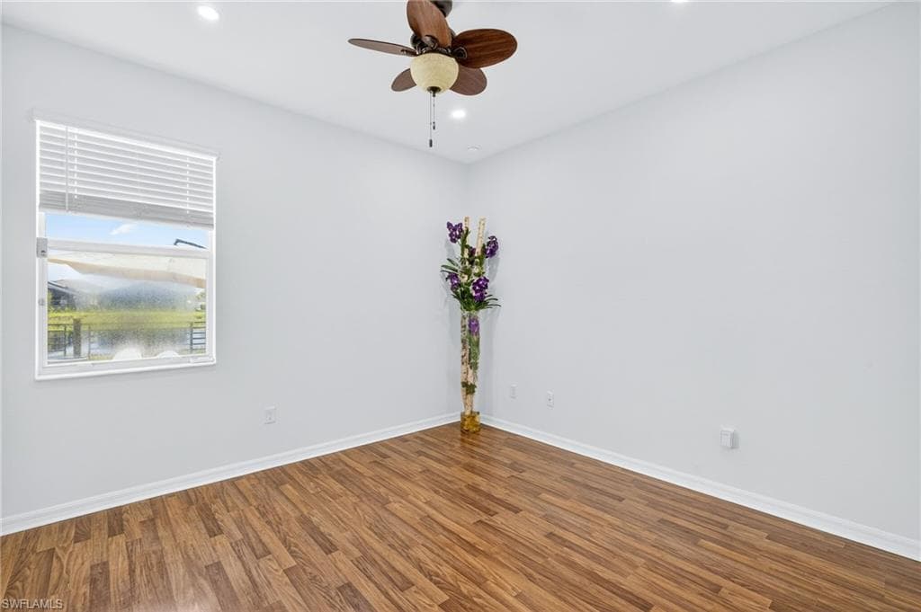 2131 Vermont Ln, Naples, FL 34120-21