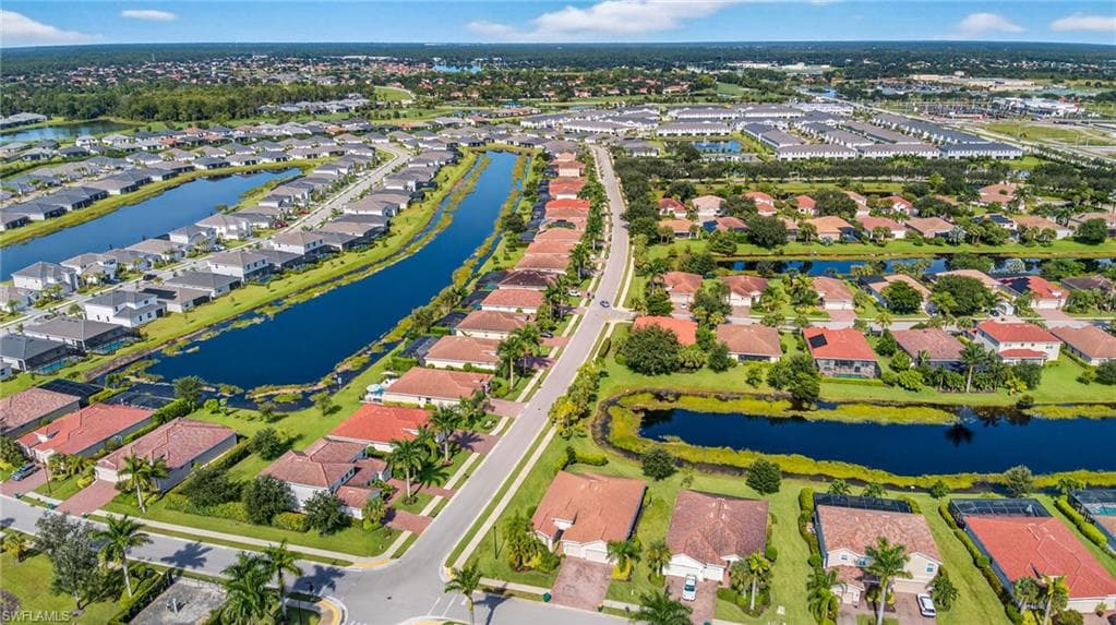 2131 Vermont Ln, Naples, FL 34120-35