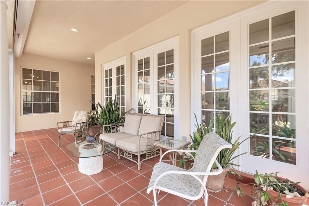 5129 Inagua Way, Naples, FL 34119-10