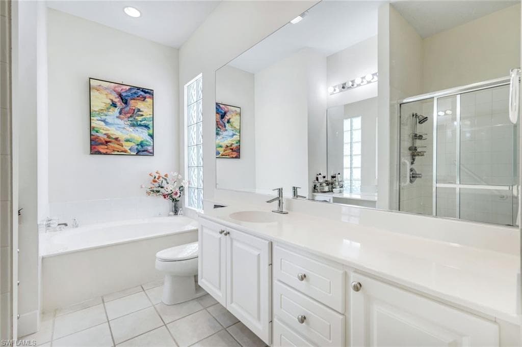 5129 Inagua Way, Naples, FL 34119-31