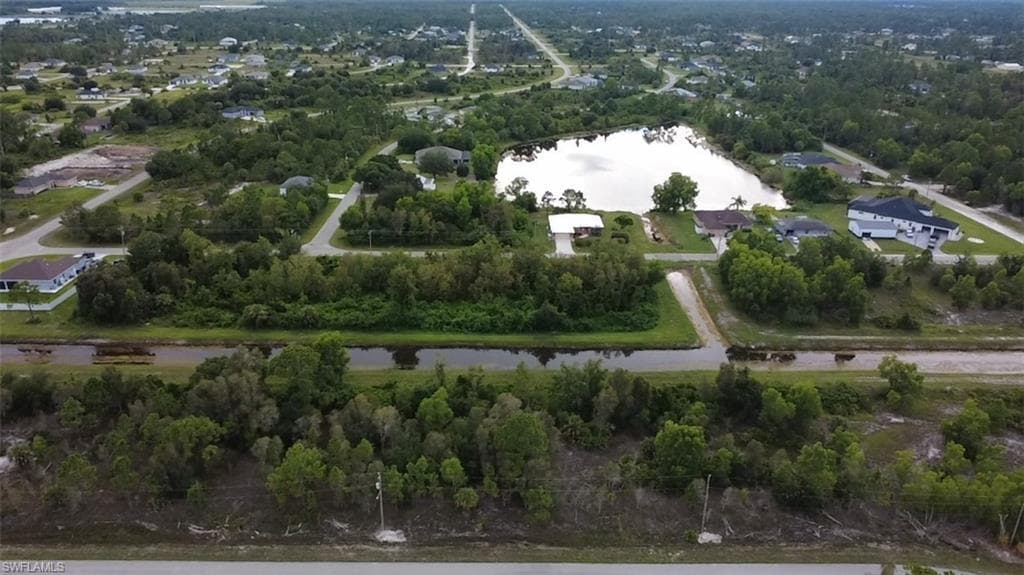 911 Foxdale Ave, Lehigh Acres, FL 33974-3