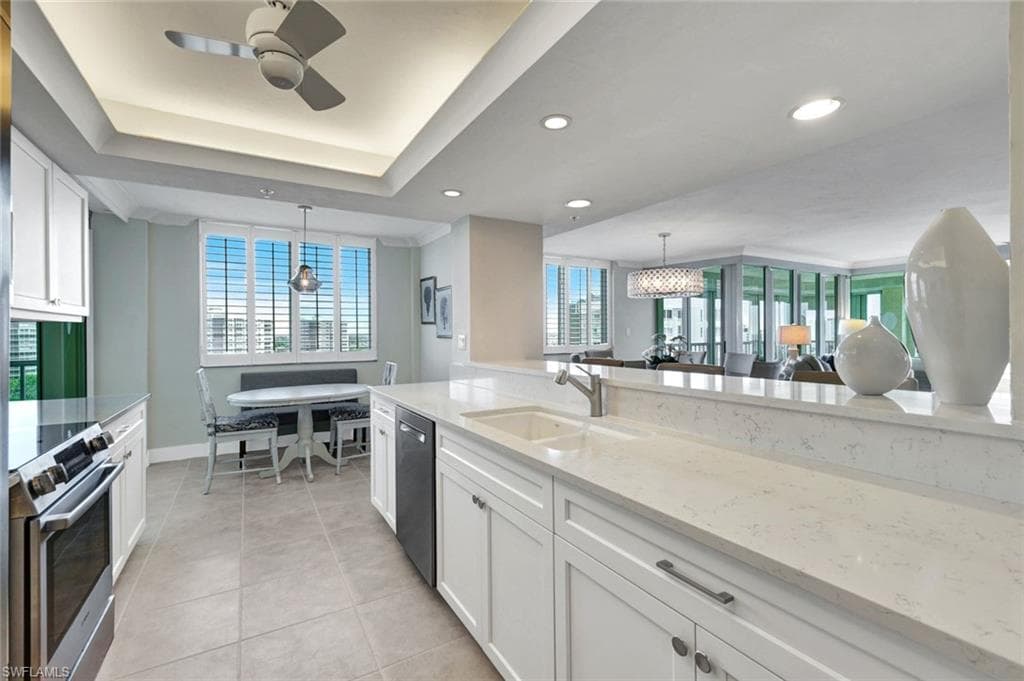 21 Bluebill Ave 1001, Naples, FL 34108-12