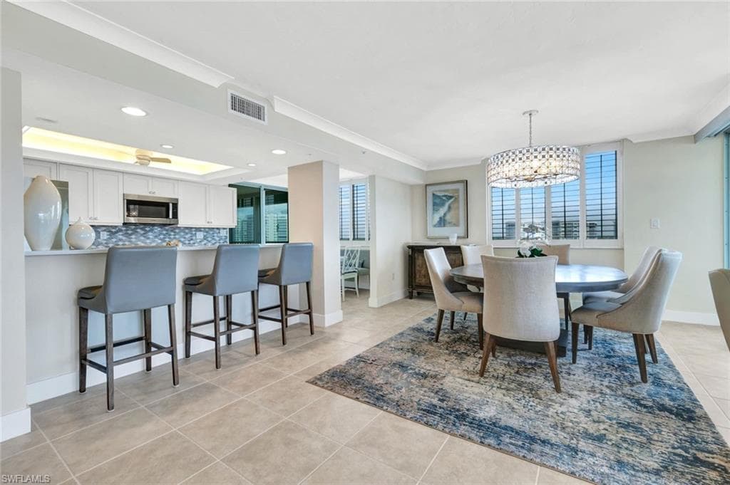 21 Bluebill Ave 1001, Naples, FL 34108-16
