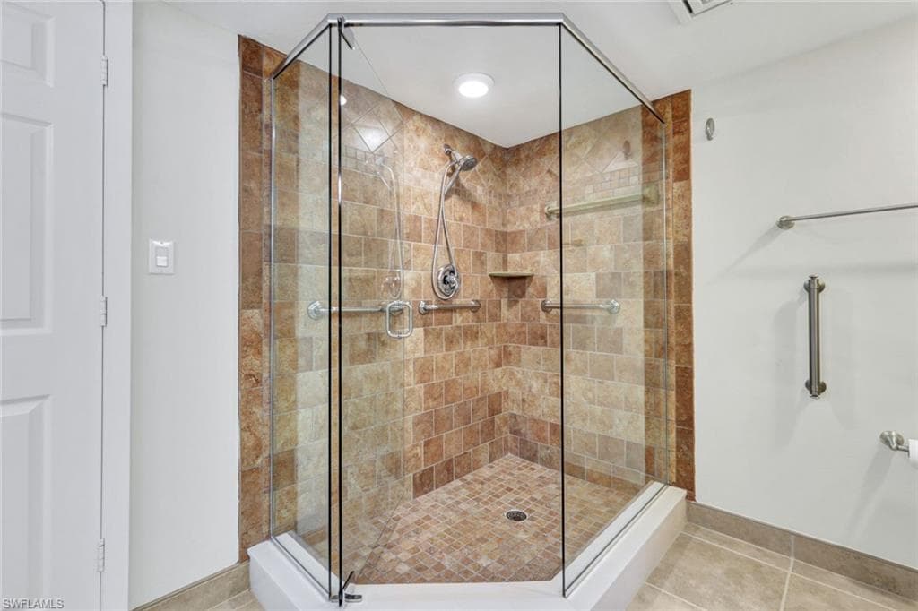 21 Bluebill Ave 1001, Naples, FL 34108-22