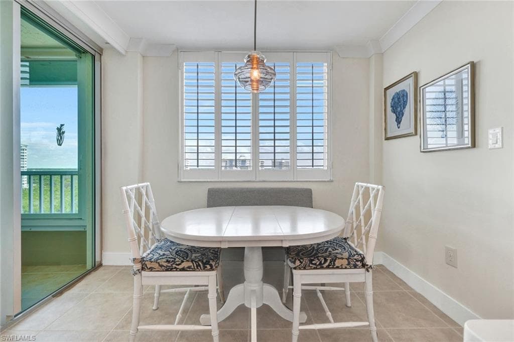 21 Bluebill Ave 1001, Naples, FL 34108-23