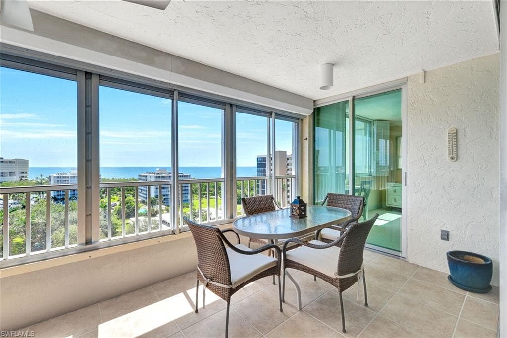 21 Bluebill Ave 1001, Naples, FL 34108-30