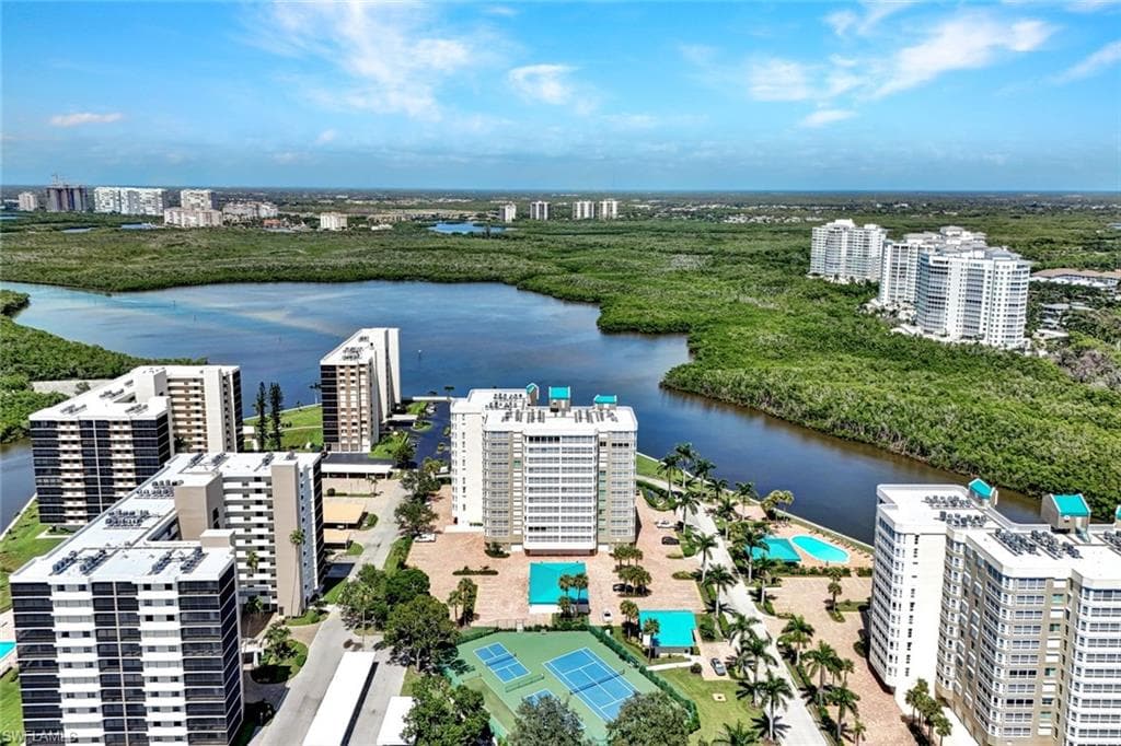 21 Bluebill Ave 1001, Naples, FL 34108-46