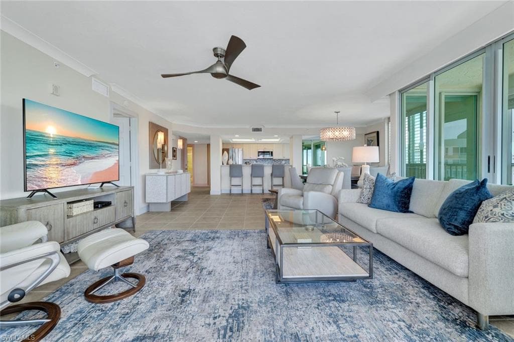 21 Bluebill Ave 1001, Naples, FL 34108-4