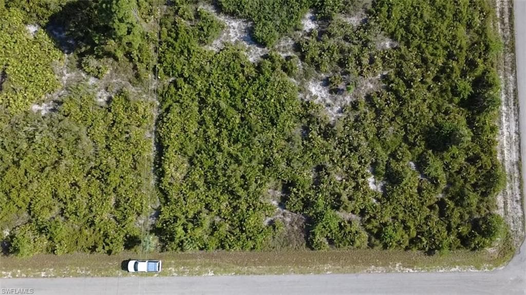 15 13th St, Lehigh Acres, FL 33972-3