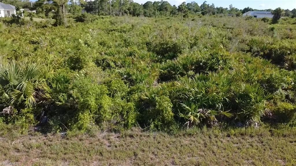15 13th St, Lehigh Acres, FL 33972-4